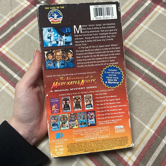 1996 The Adventures of Mary-Kate & Ashley Case of the U.S. Space Camp Mission 🚀 - Picture 2 of 8